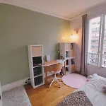 Διαμέρισμα Haussmann-style Flat With Montmartre View