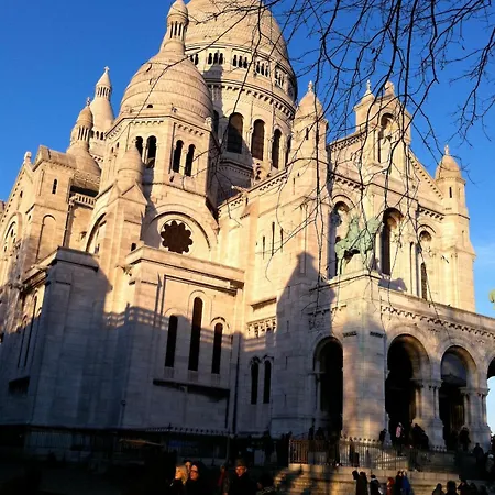 Haussmann-style Flat With Montmartre View * Paris