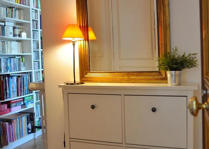 Haussmann-style Flat With Montmartre View Παρίσι